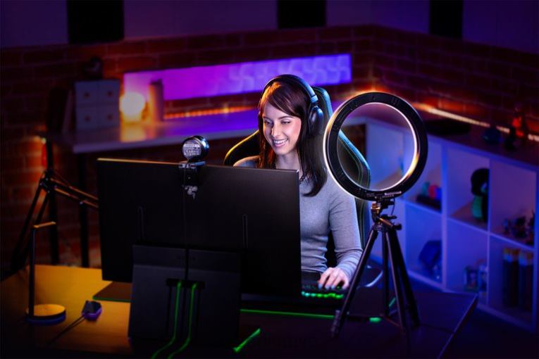 Razer turinio kūrimas vienos spalvos žiedo šviesa ZNZXF121